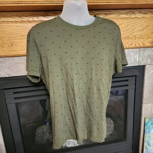 Old Navy Forest Green Bear Tshirt Crew Size L